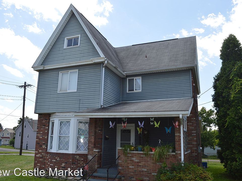 2nd image of 1240 E Washington St