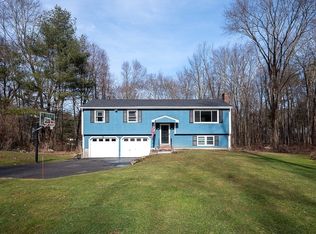 8 Babcock Dr, Northborough, MA 01532