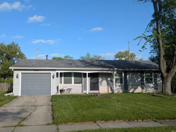 2414 Corby Dr, Fort Wayne, IN 46815