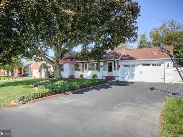 17324 Diane Dr, Hagerstown, MD 21740