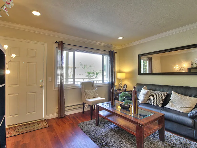 The Arbors at Mountain View Apartments — Photo 8