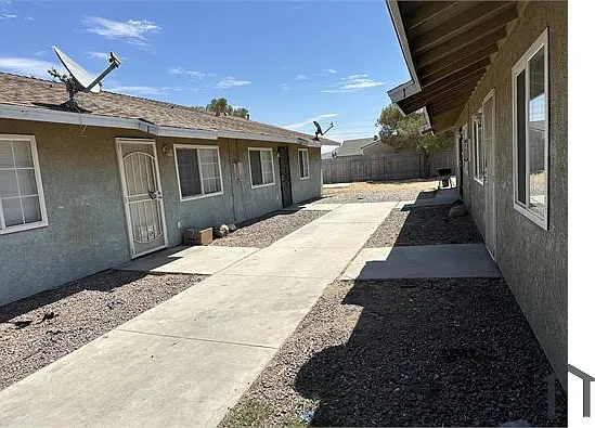 2 bed, 780 sqft, $1,750 — Photo 2