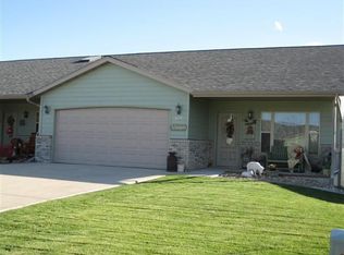 376 Redrock Cir, Belle Fourche, SD 57717