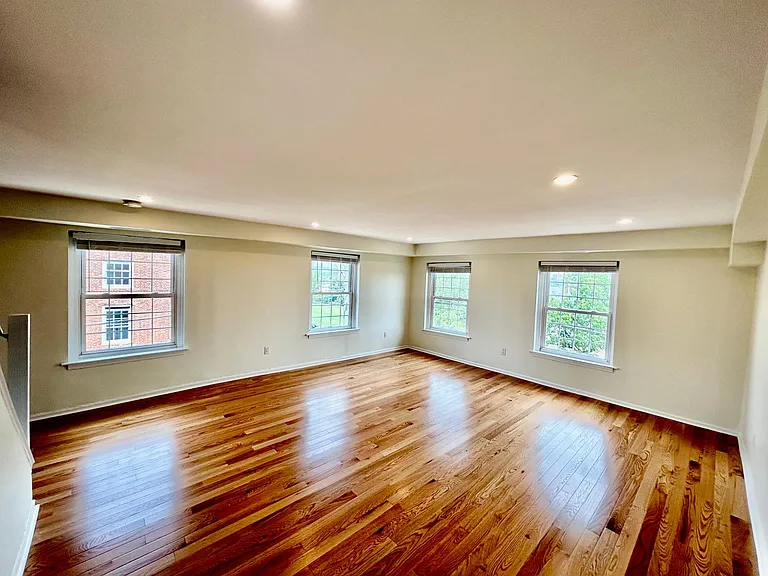 700 S Front St #3F — Photo 10