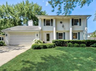 21320 Lancelot Dr, Brookfield, WI 53045