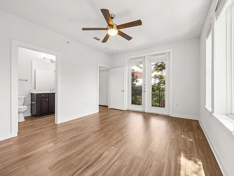 1900 Barton Springs Rd #4041 — Photo 21