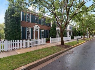 426 Leaning Oak St, Gaithersburg, MD 20878