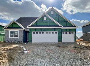 909 Fred Ln, Greenwood, IN 46143