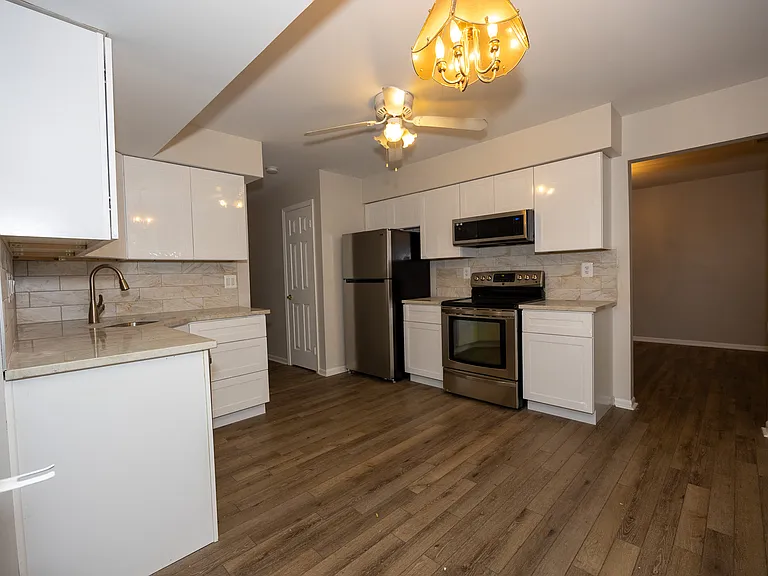 41 Country Hollow Cir — Photo 6