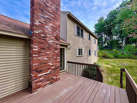 5th image of 15 Topaz Drive