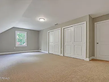 323 Suburban Dr — Photo 19
