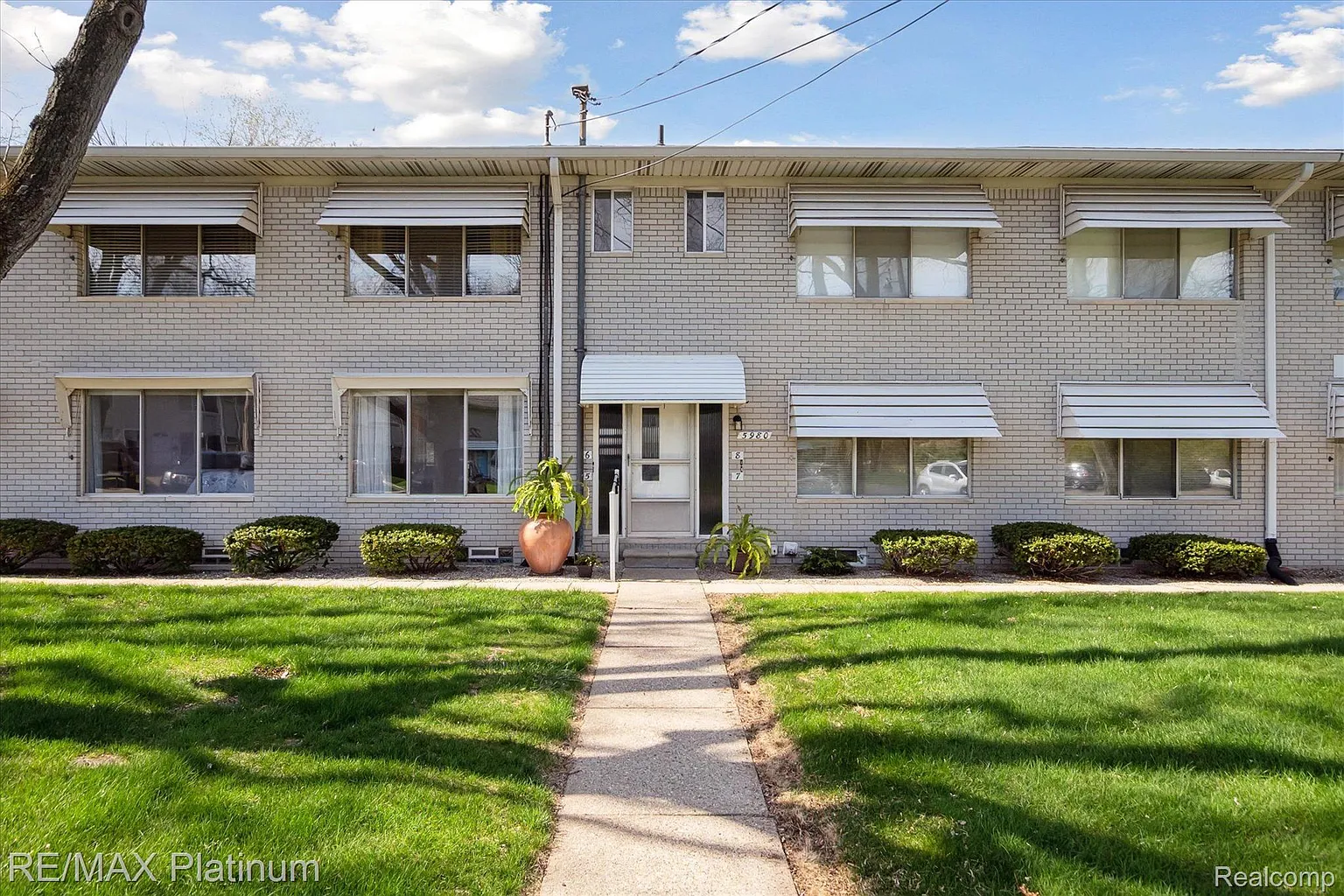 5980 Alan Dr APT 5 photo 1