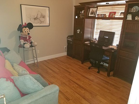 4th image of 7936 Bridgestone Dr