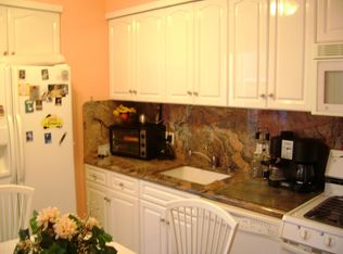 2124 W 11th St, Brooklyn, NY 11223