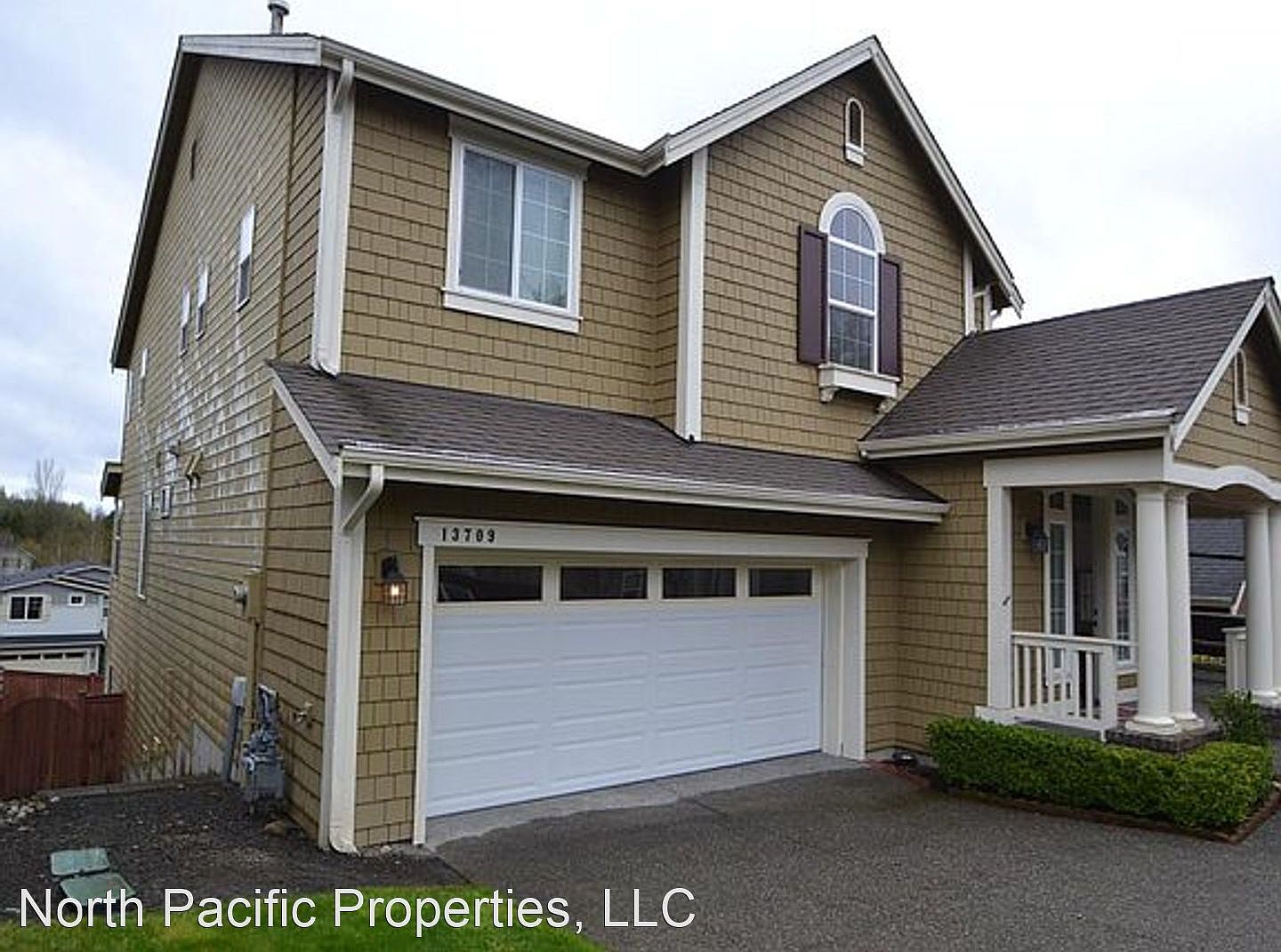 13709 SE 90th Pl, Newcastle, WA 98059 | Zillow