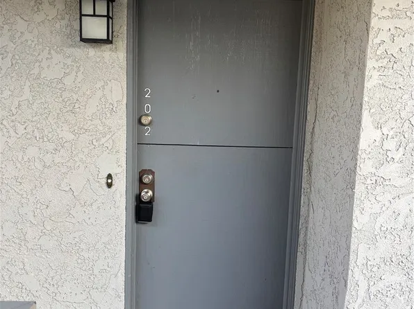 16922 Pacific Coast Hwy Unit 202, Huntington Beach, CA 92649