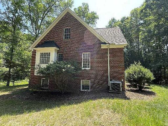 3rd image of 4640 Duke Rd