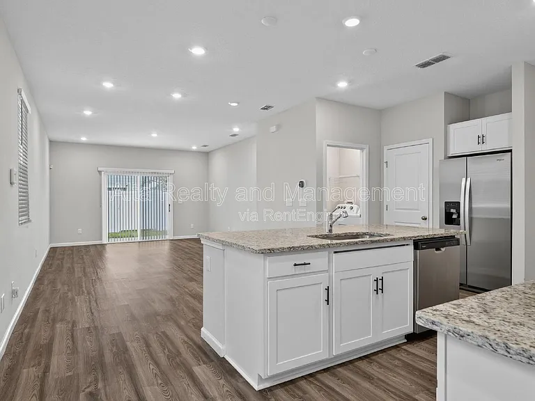 14757 Cashew Ave — Photo 10