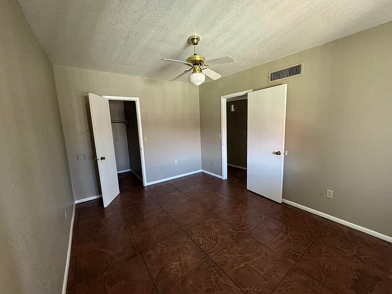 Renovated 2br2ba Bedroom 2