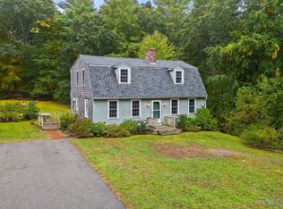 17 Valley St, Duxbury, MA 02332