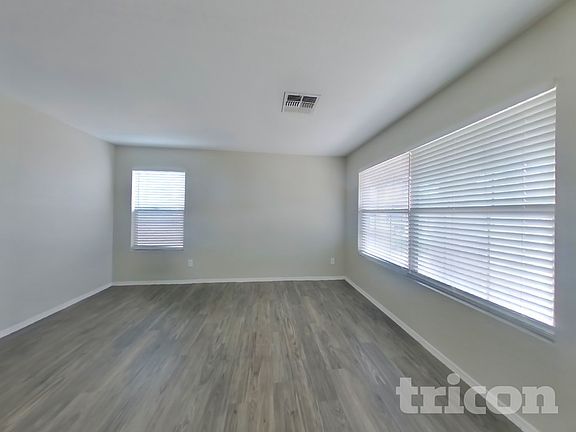 2nd image of 3326 W Saint Anne Ave