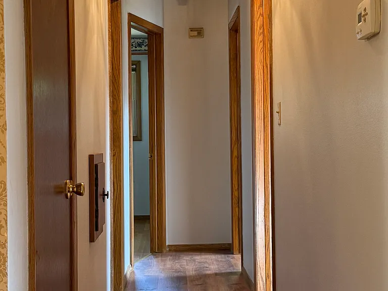 1411 W Grange Ave — Photo 6