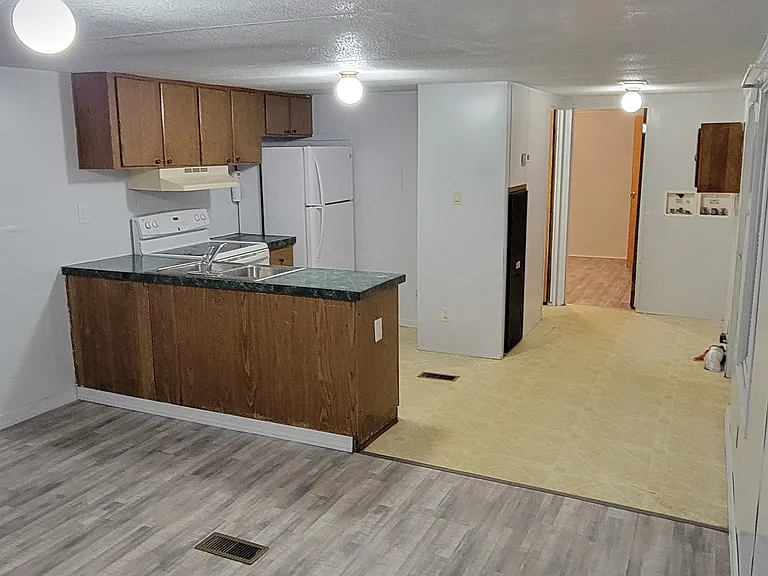 2138 Monarch Rd — Photo 3