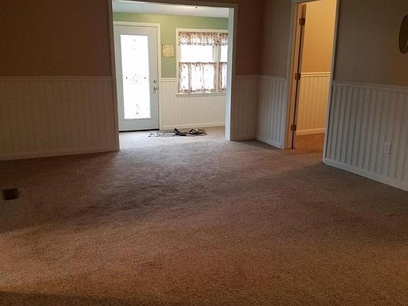 3rd image of 701 Island View Dr