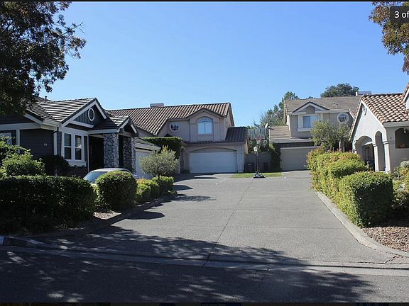 3rd image of 79 Windsor Ln