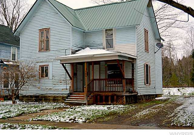 2nd image of 168 River St