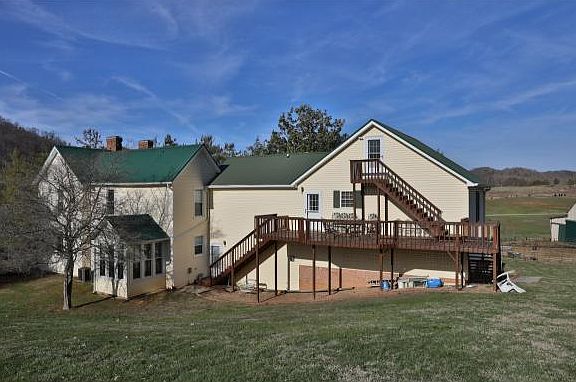 2nd image of 110 Lena Dr