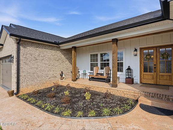 4th image of 463 Stone Creek Dr