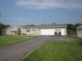 10195 E Cox Rd, Bellevue, MI 49021