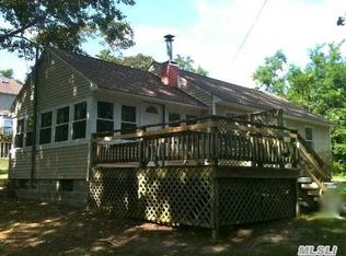 1900 Captain Kidd Dr, Mattituck, NY 11952