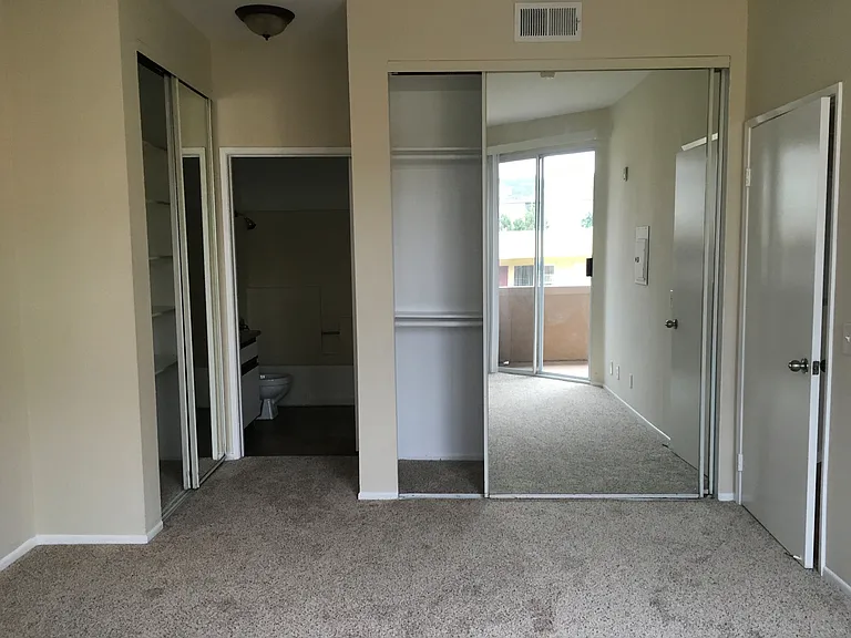 Prime Hollywood & West Hollywood Location — Photo 33