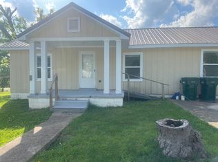 636 S 3rd St, Pulaski, TN 38478