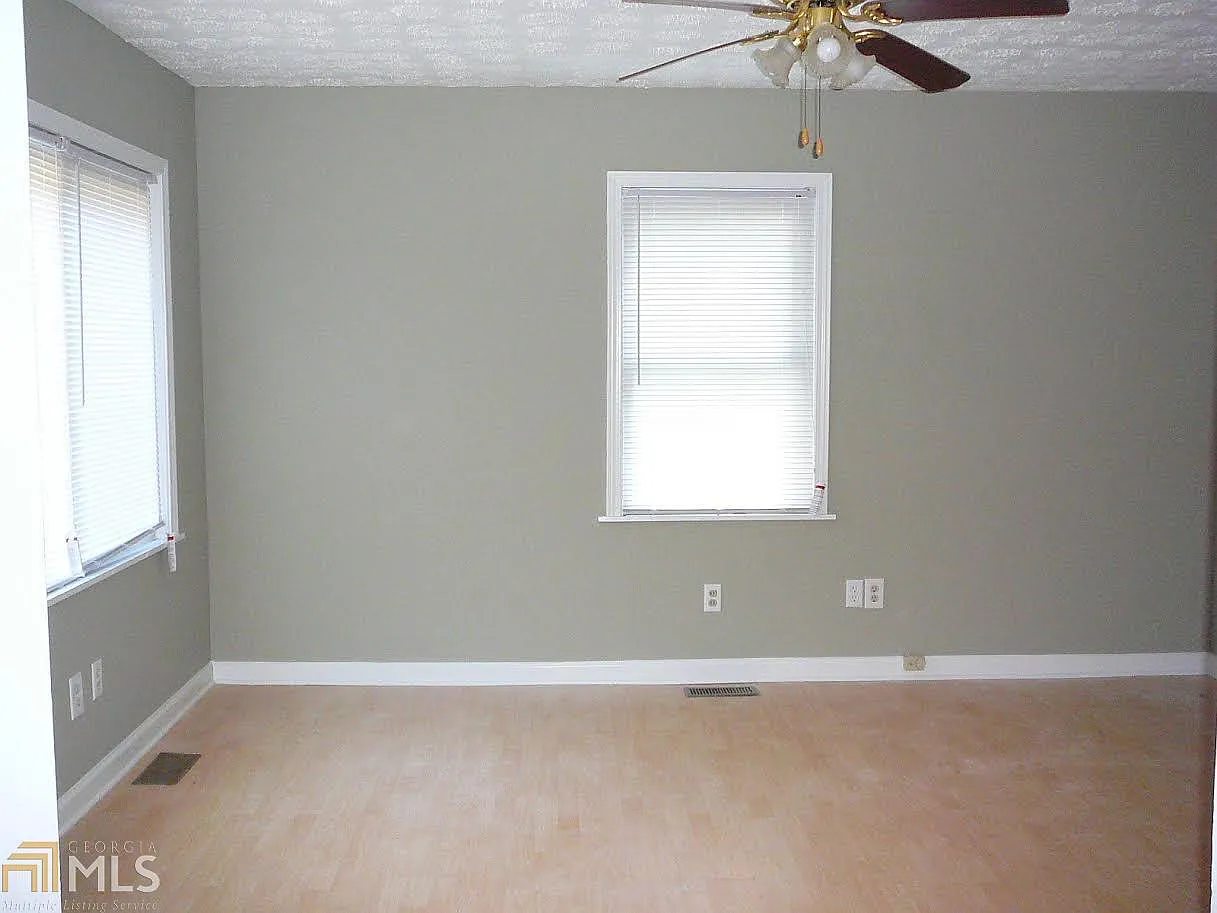 254 Moreland Way photo 1