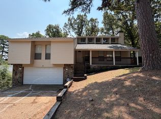 5 Stoneledge Dr, Maumelle, AR 72113