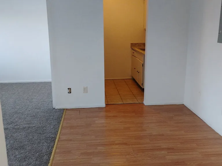 1315 Noble Ave #B3 — Photo 10