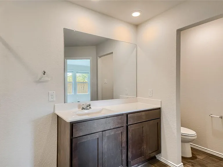 745 Adler Way — Photo 14