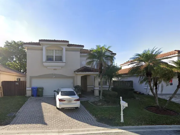 7476 NW 25th St, Margate, FL 33063