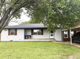 803 N Marshall St, Kingston, OK 73439