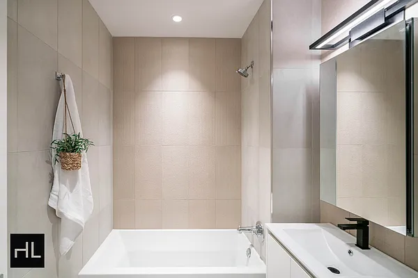 Rented by Highline Residential | media 11