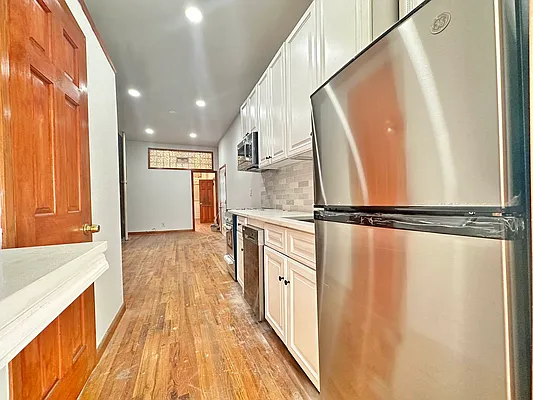 Rented by Bedford 6 Real Estate | media 11