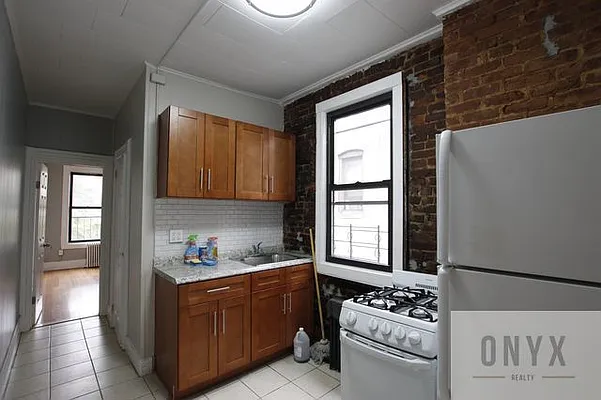 Rented by Onyx | media 13