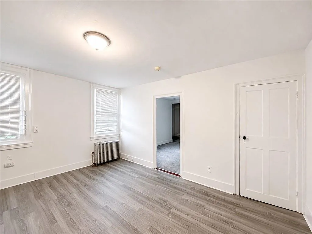 1 bed, 1.0 bath, 700 sqft, $2,000 — Photo 2