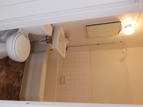 5th image of 488 D St APT 21