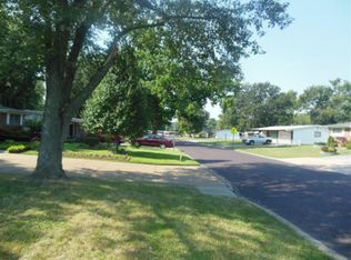 2320 Hudson Rd, Saint Louis, MO 63136