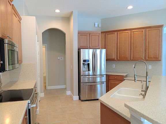 3rd image of 919 Scherer Way