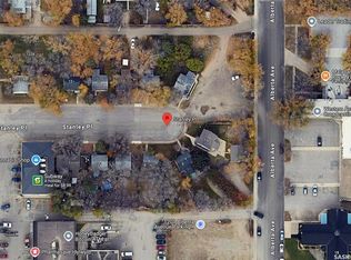 4 Stanley PLACE, Saskatoon, SK S7L 1C3